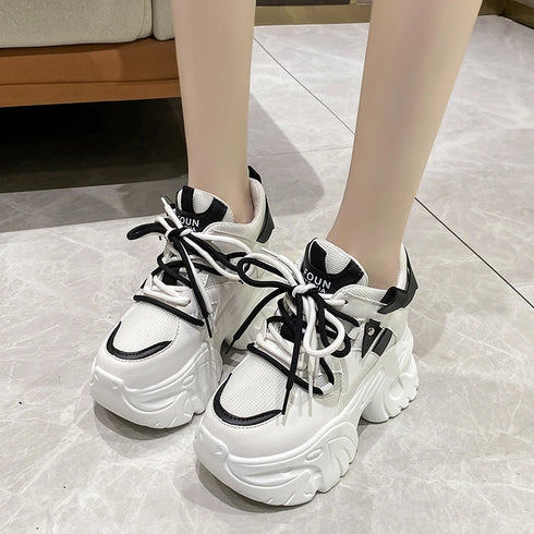 アップソールダッドスニーカー